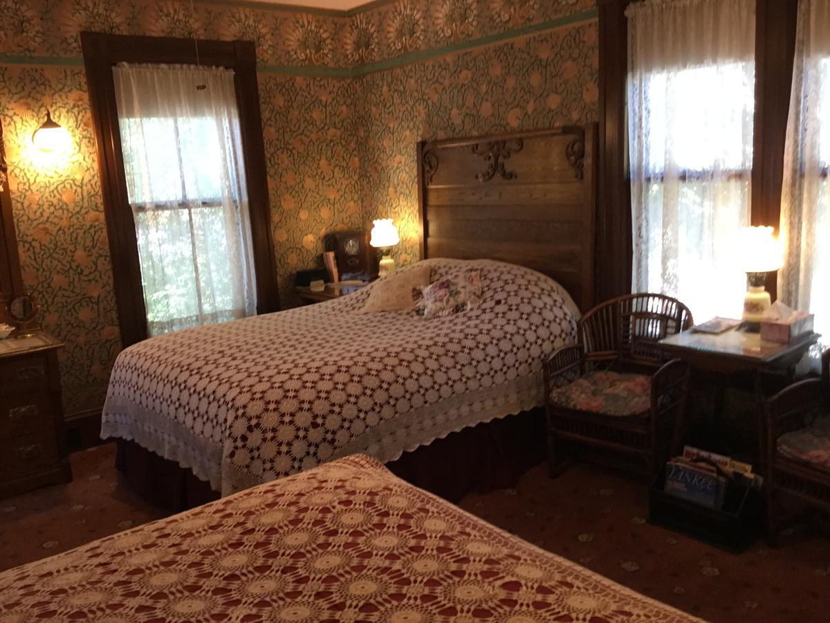 Allen House Amherst